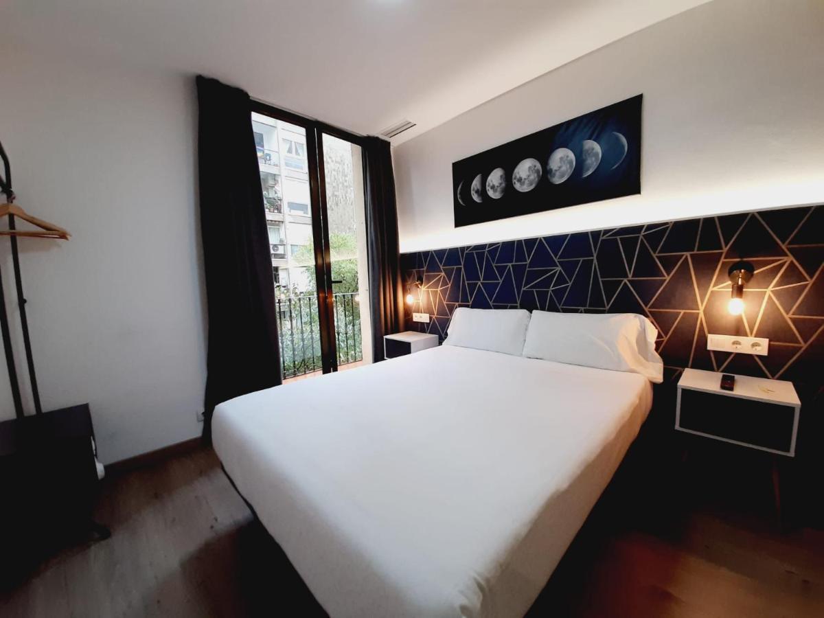 Hostal Laia By Gaiarooms Barcelona Exterior foto